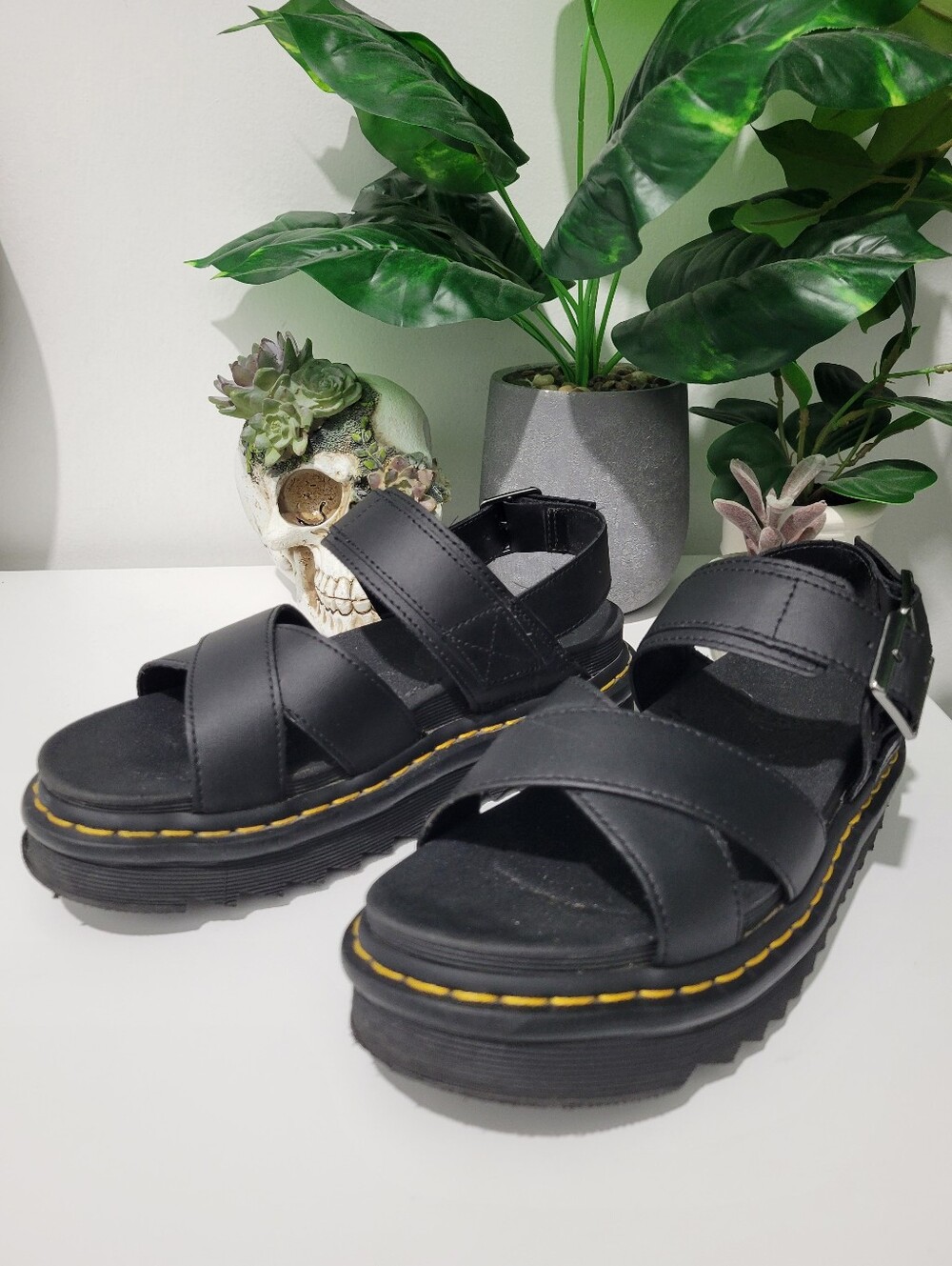 Dr. Martens | Voss II Athena Leather Strap Sandals (6) - Picture 7 of 13